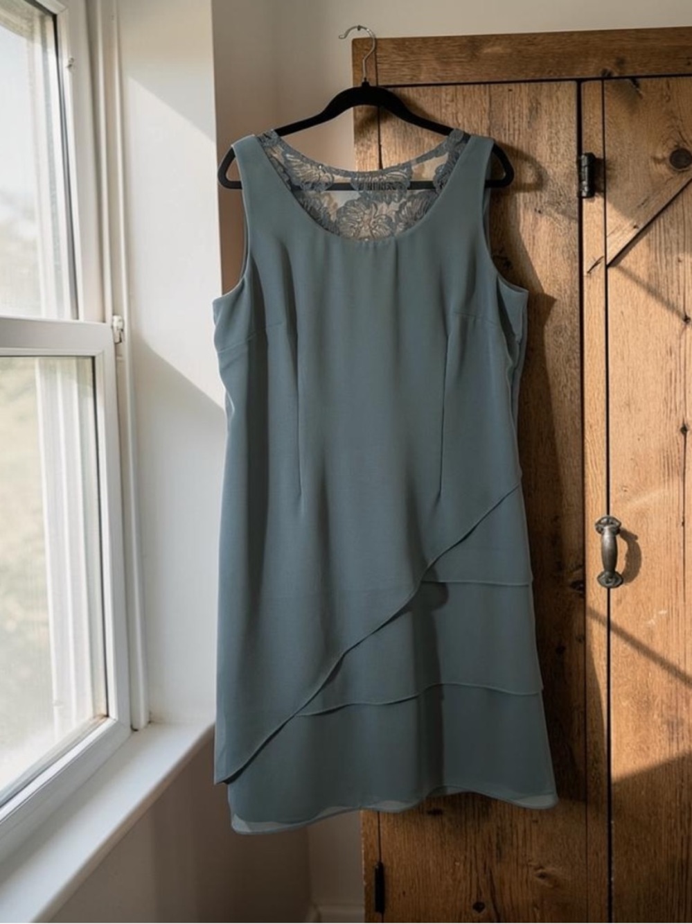 Maya Brooke Dress Sequin Embroidered Tiered 16